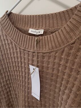 Neuflora Women's Crew Neck Waffle Knit Sweater - Taupe